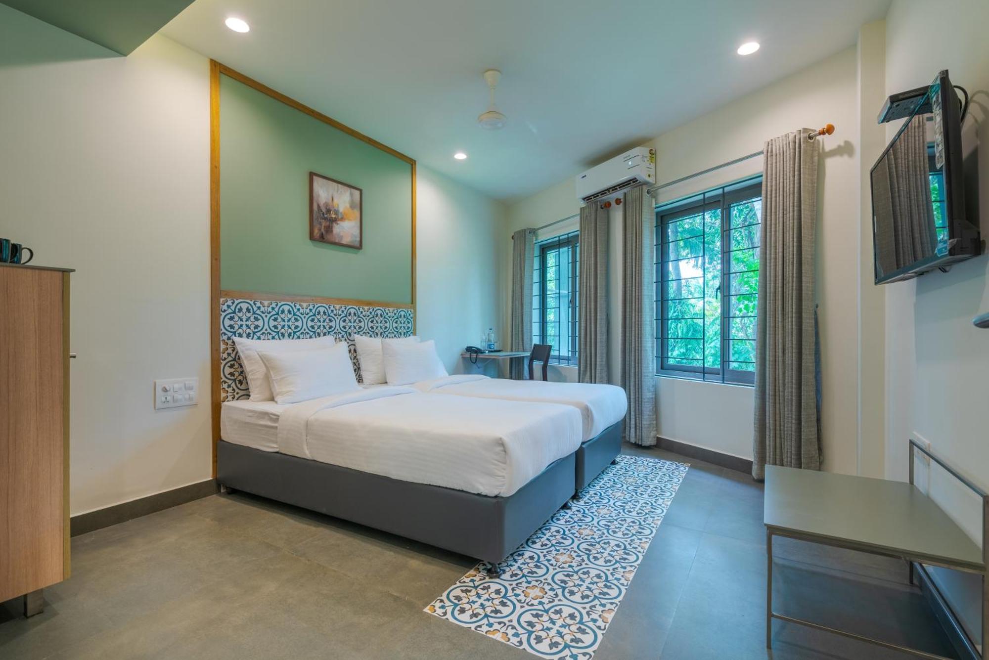 Aryaas Regent Hotel Kochi Ngoại thất bức ảnh