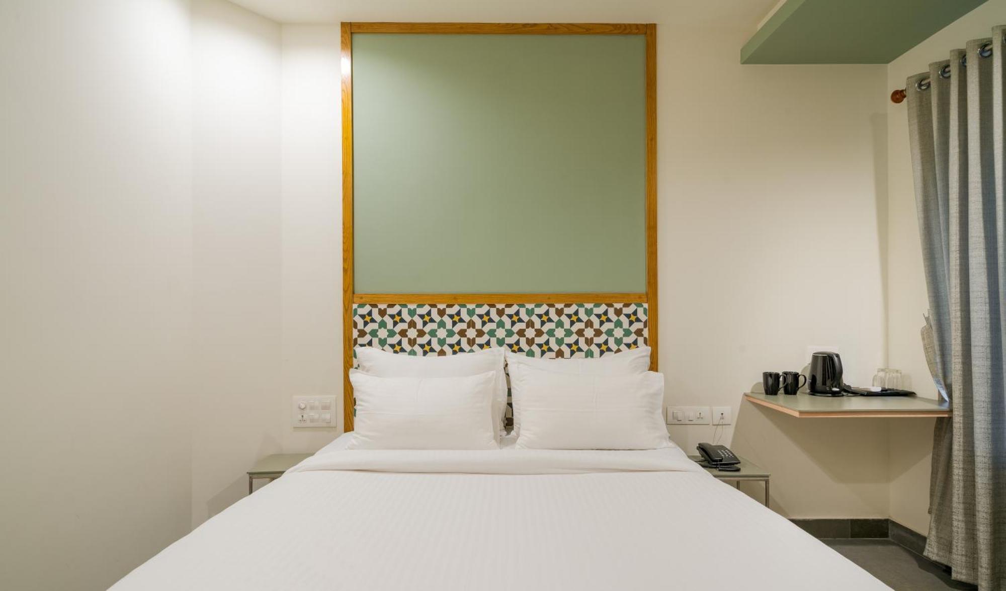 Aryaas Regent Hotel Kochi Ngoại thất bức ảnh